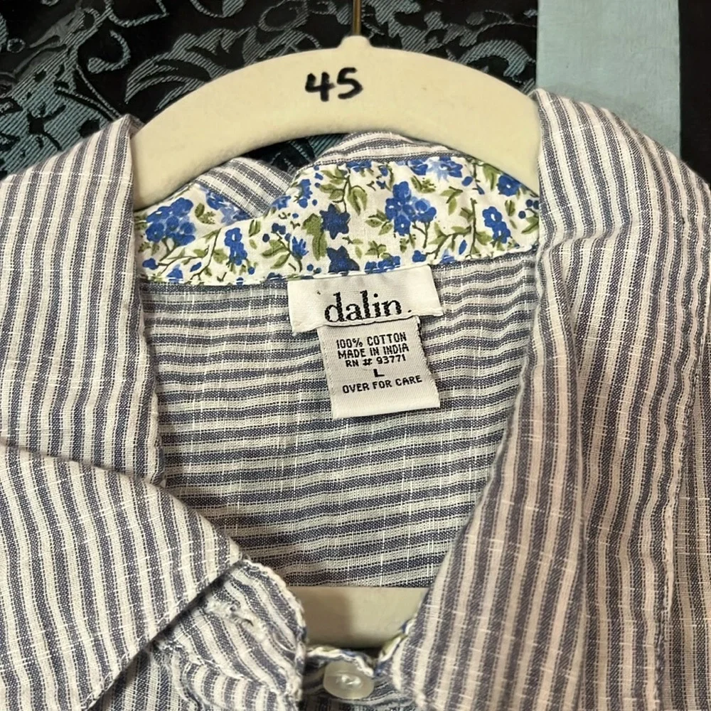DALIN Women’s Striped Button-Up Shirt, size large - Picture 6 of 8